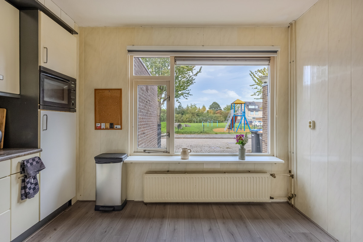 Tussenwoning te koop: Biesbosstraat 103, Lelystad