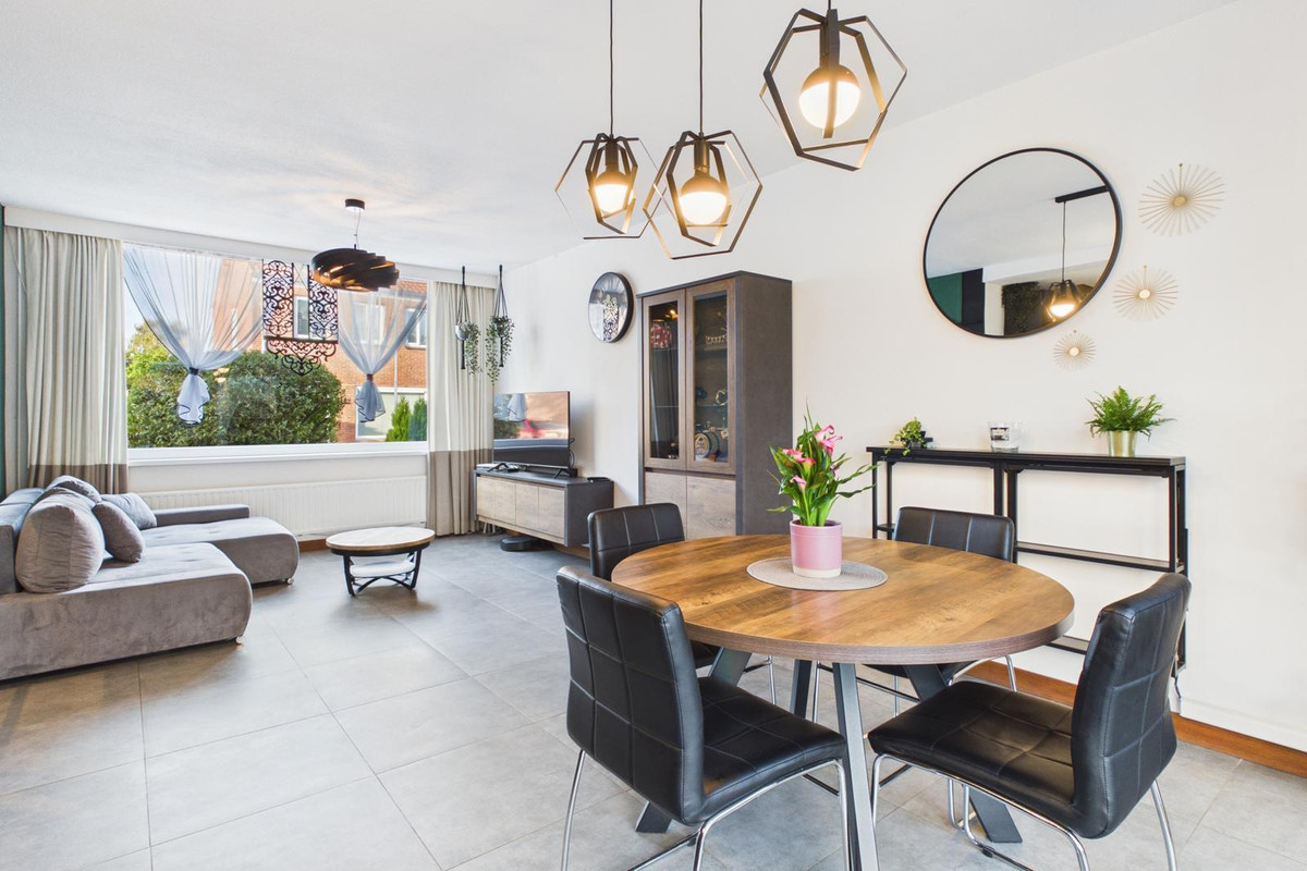 Tussenwoning te koop: Hoofstraat 60, Terhole