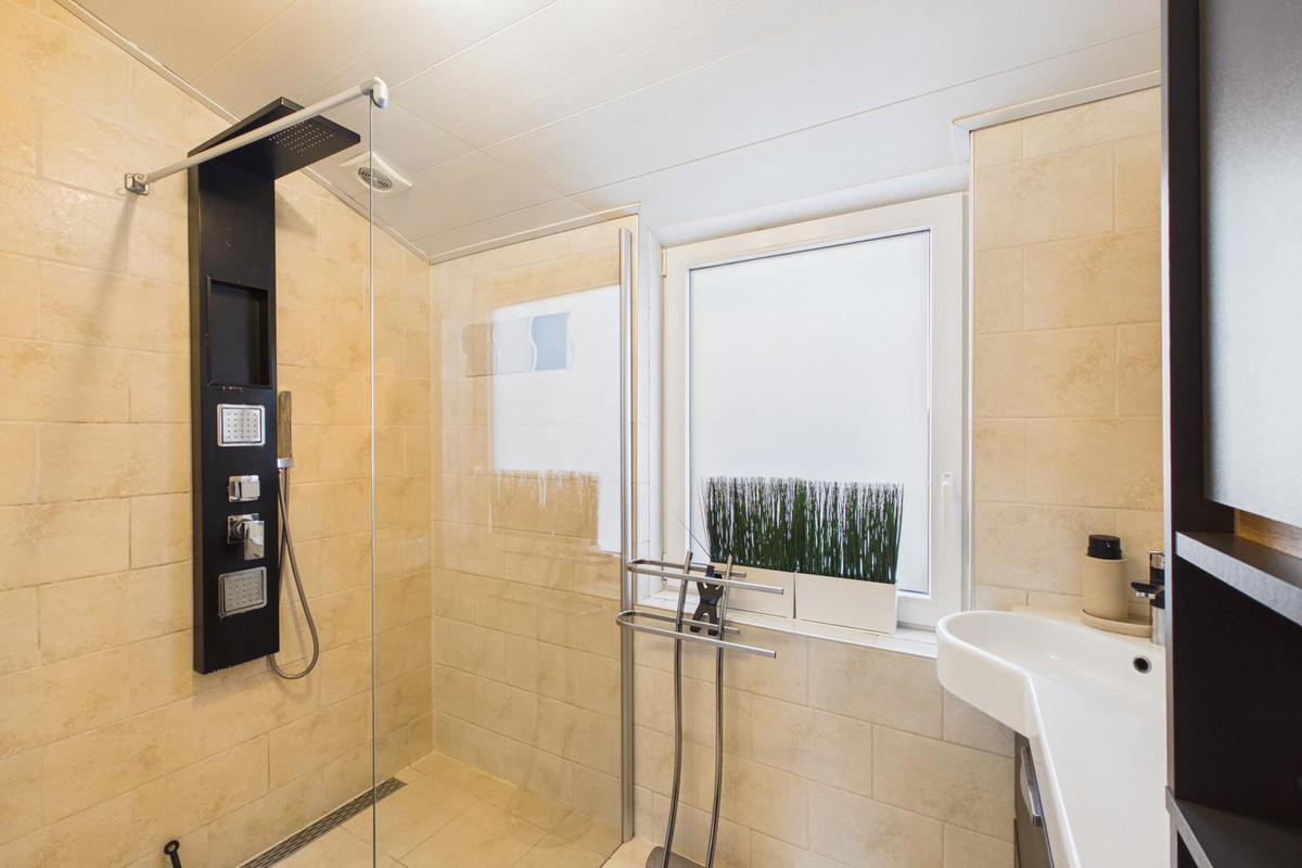 Tussenwoning te koop: Hoofstraat 60, Terhole