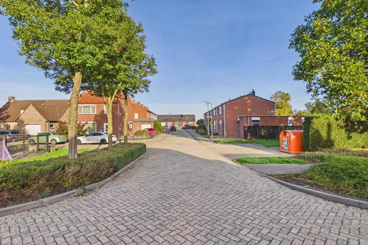Tussenwoning te koop: Hoofstraat 60, Terhole