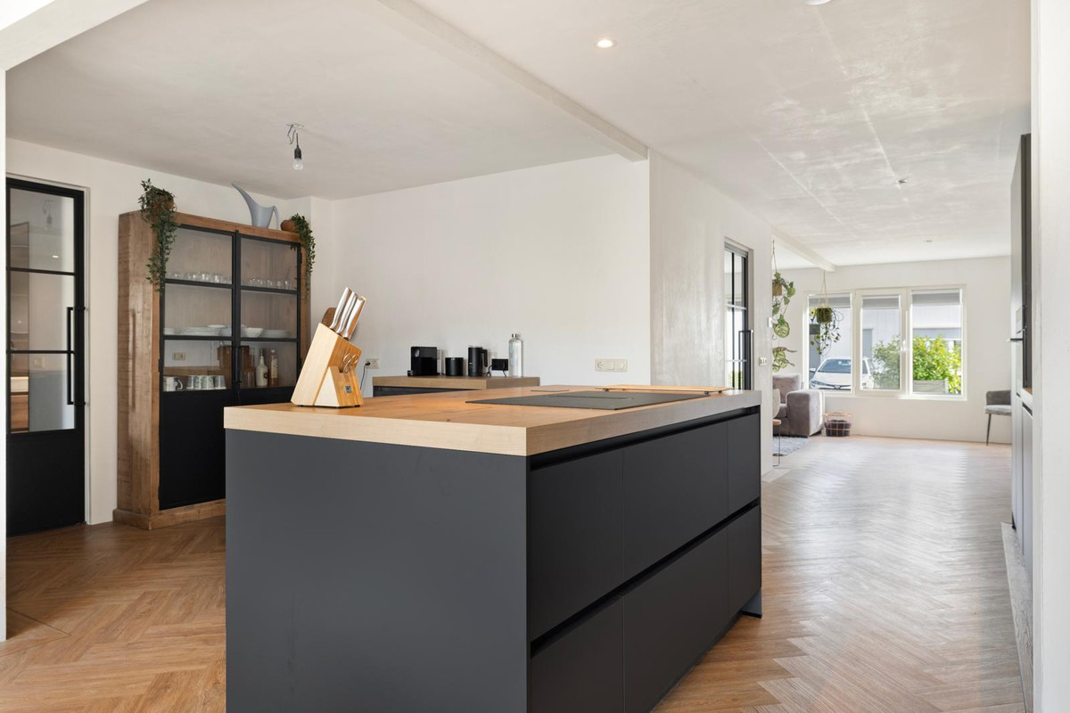 Twee-onder-één-kap te koop: Westerbeek 7, Schoonebeek