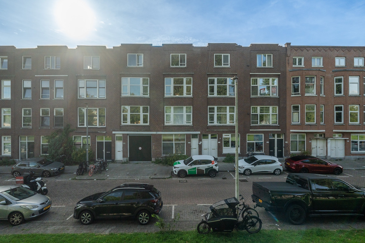 Appartement te koop: West-Varkenoordseweg 129A02, Rotterdam