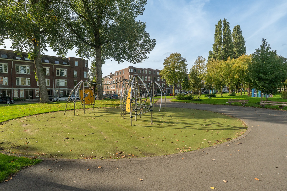 Appartement te koop: West-Varkenoordseweg 129A02, Rotterdam