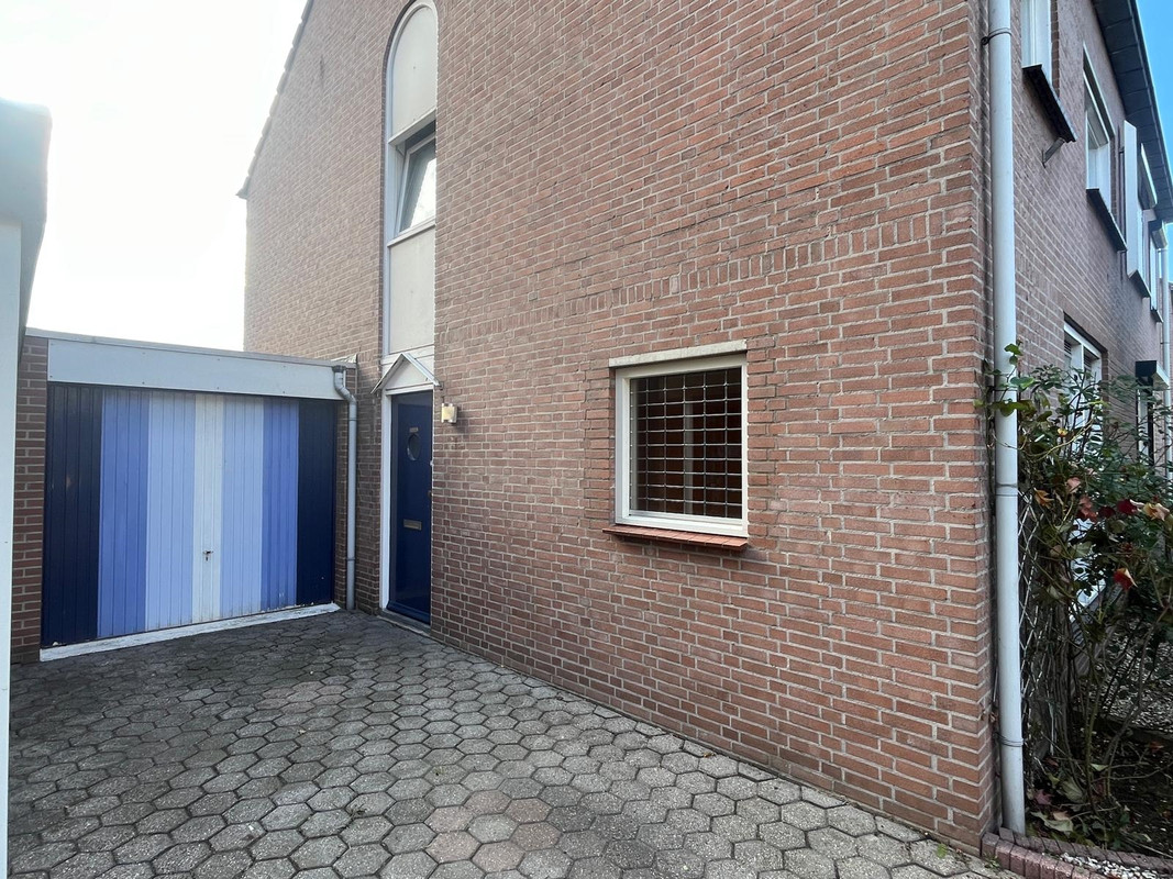 Tussenwoning te koop: Helbeek 152, Venlo