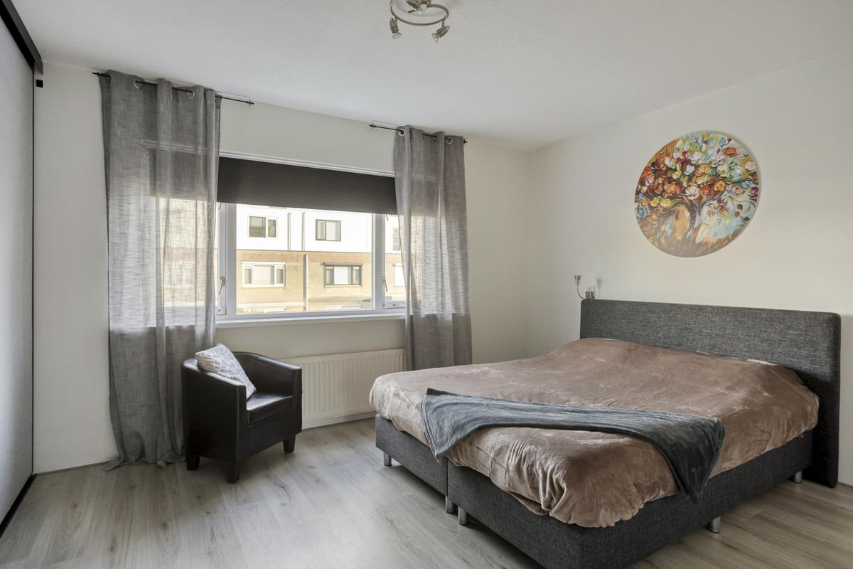 Tussenwoning te koop: Lena Blok-Woutsstraat 33, Rotterdam
