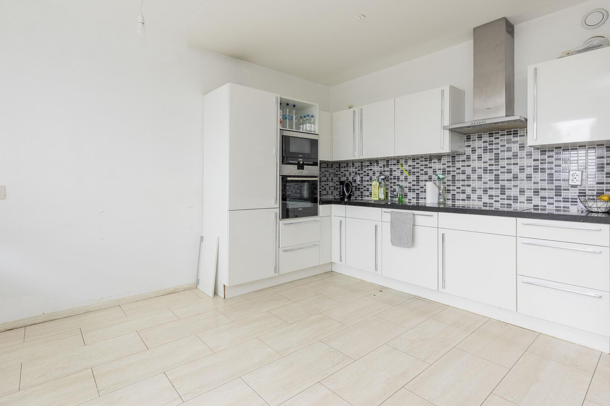 Appartement te koop: strevelsweg 229, Rotterdam