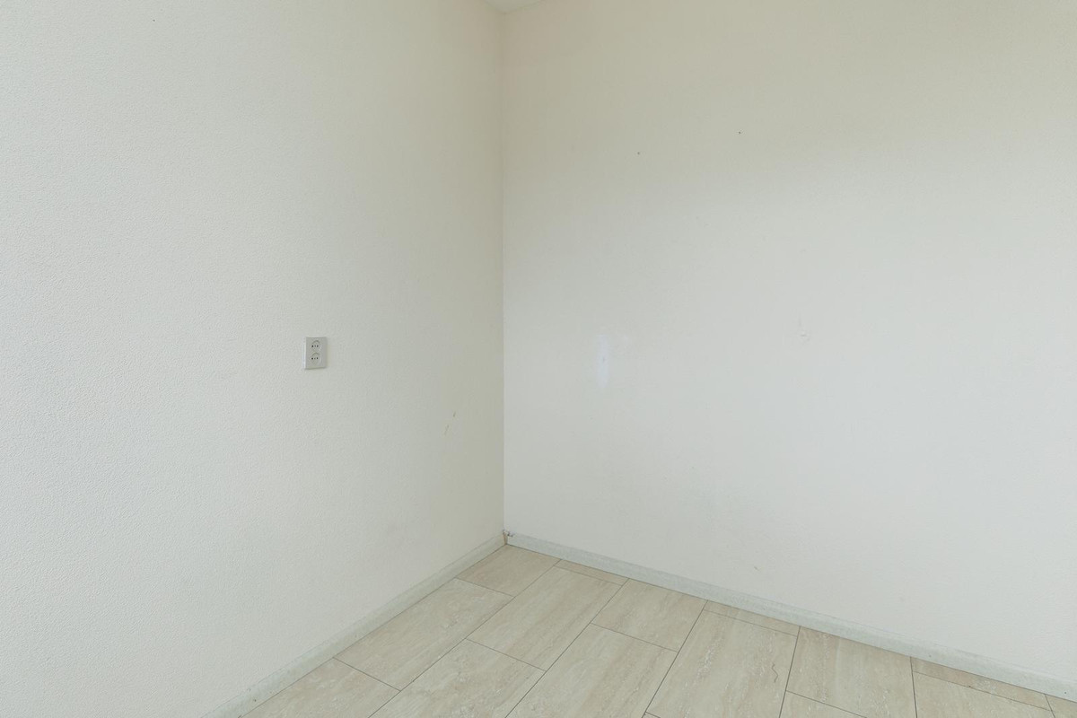 Appartement te koop: strevelsweg 229, Rotterdam