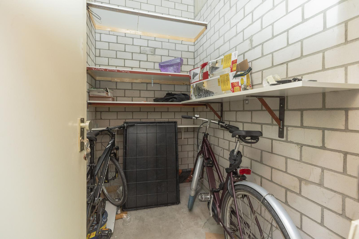 Appartement te koop: strevelsweg 229, Rotterdam