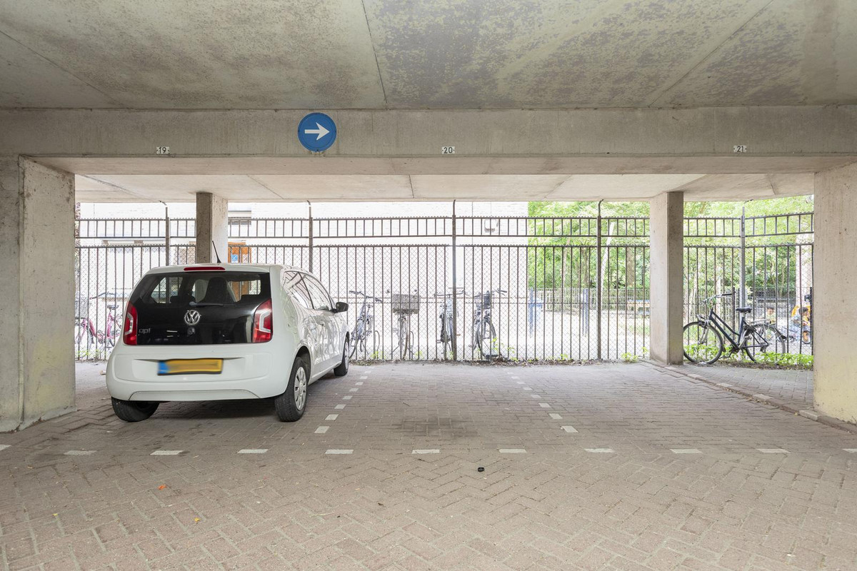 Appartement te koop: strevelsweg 229, Rotterdam