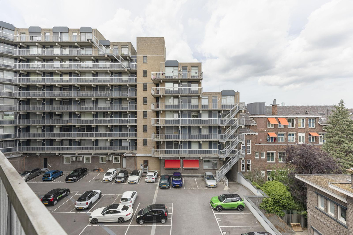 Appartement te koop: strevelsweg 229, Rotterdam