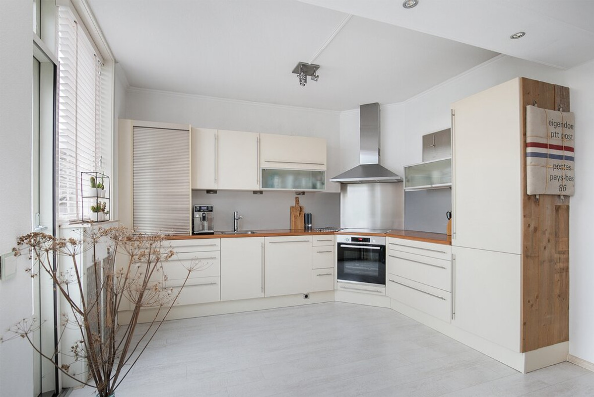 Tussenwoning te huur: Gerberalaan 27, Hoek
