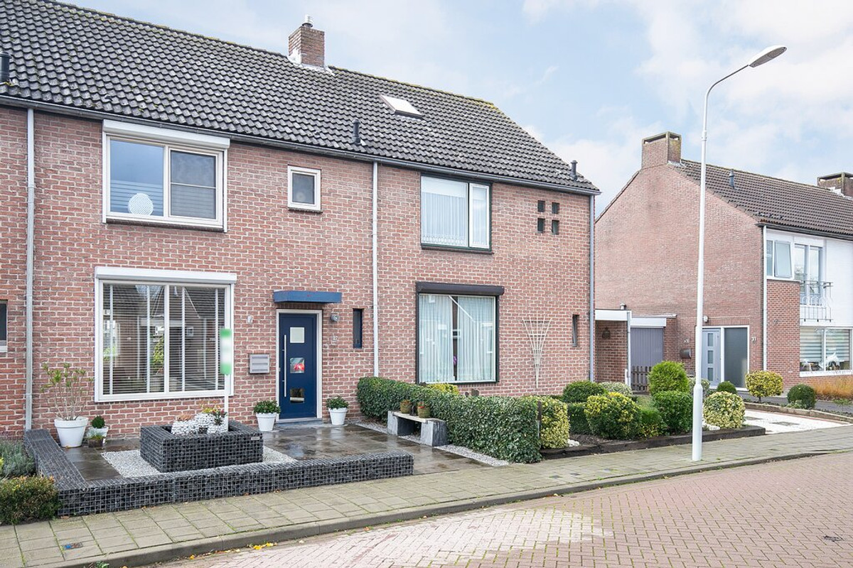 Tussenwoning te huur: Gerberalaan 27, Hoek