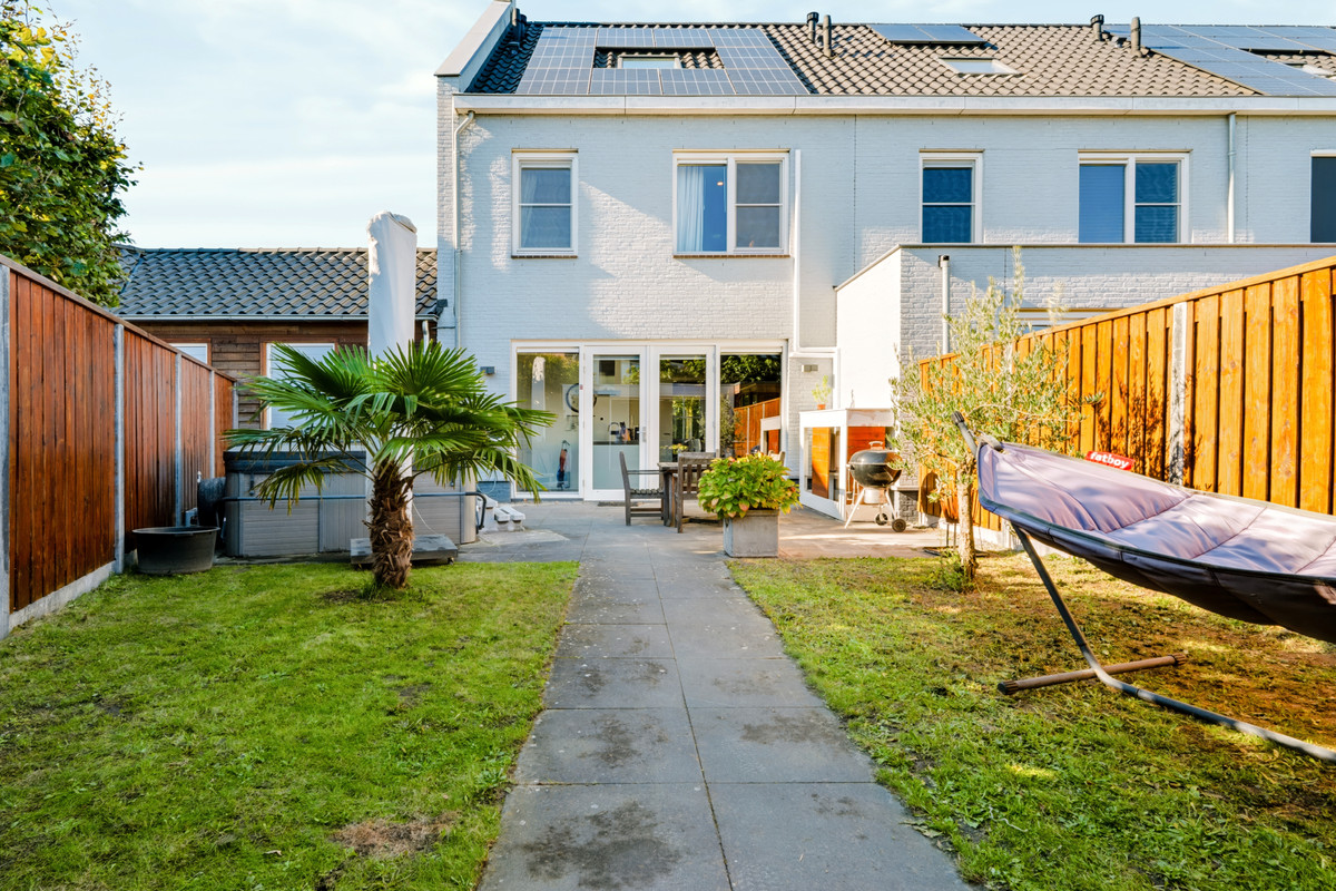 Tussenwoning te koop: Standerdmolen 23, Berkel-Enschot