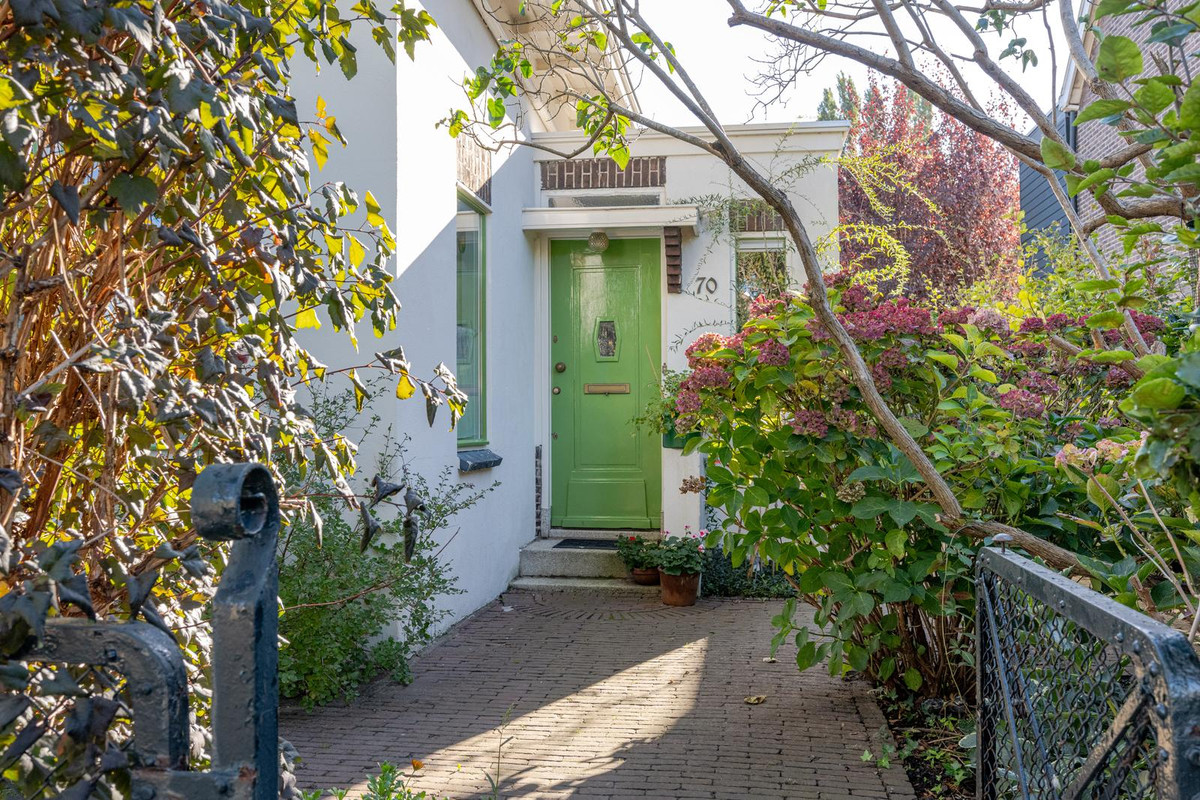 Twee-onder-één-kap te koop: Boergoensevliet 70, Rotterdam