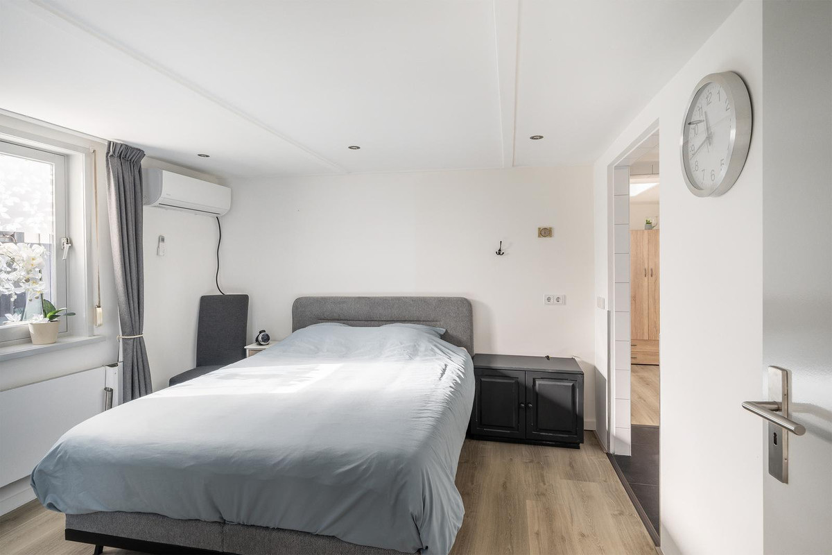 Tussenwoning te koop: Achterstraat 46, Sint Philipsland