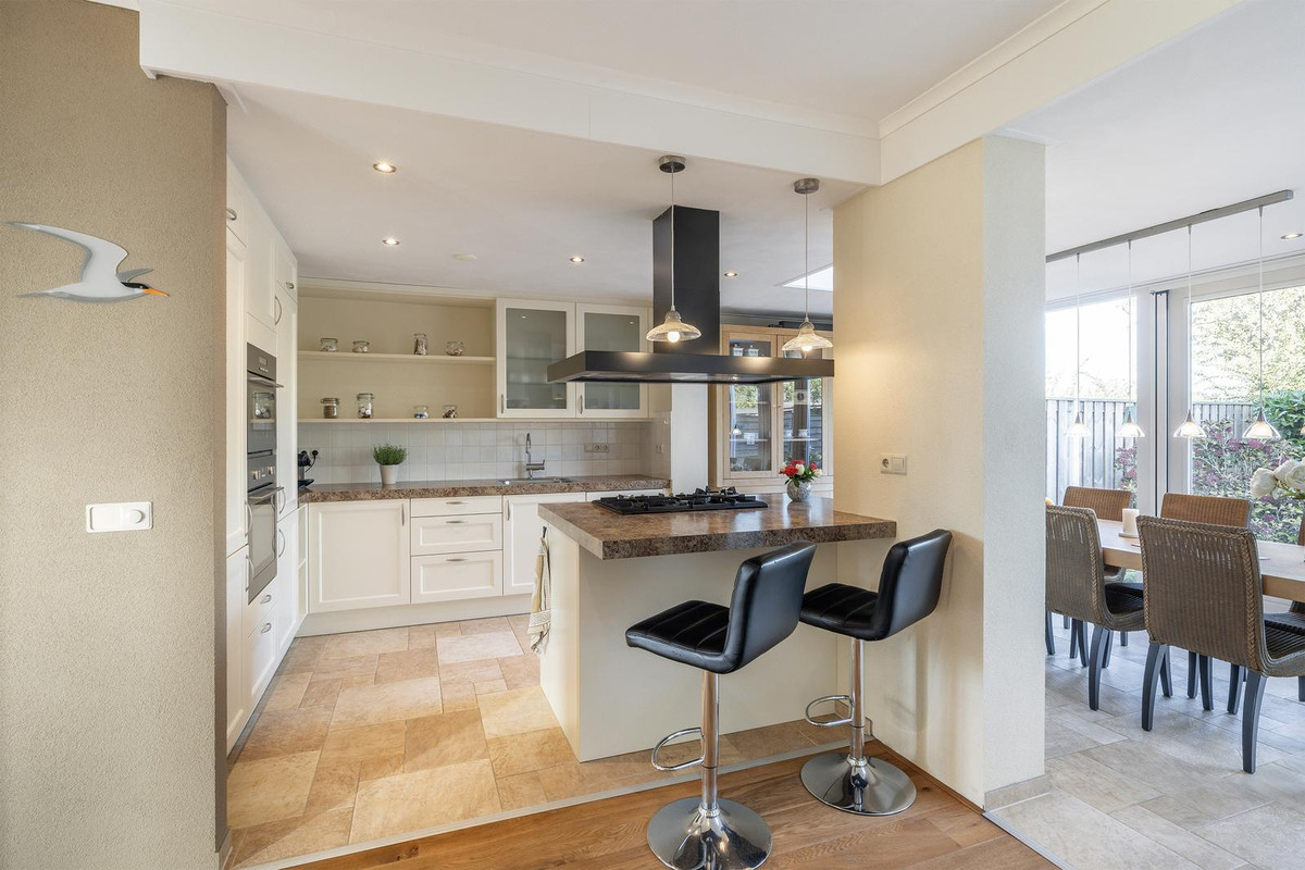 Tussenwoning te koop: Burgemeester van Berchemstraat 3, Tholen