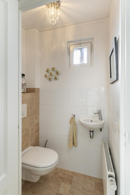 Tussenwoning te koop: Burgemeester van Berchemstraat 3, Tholen