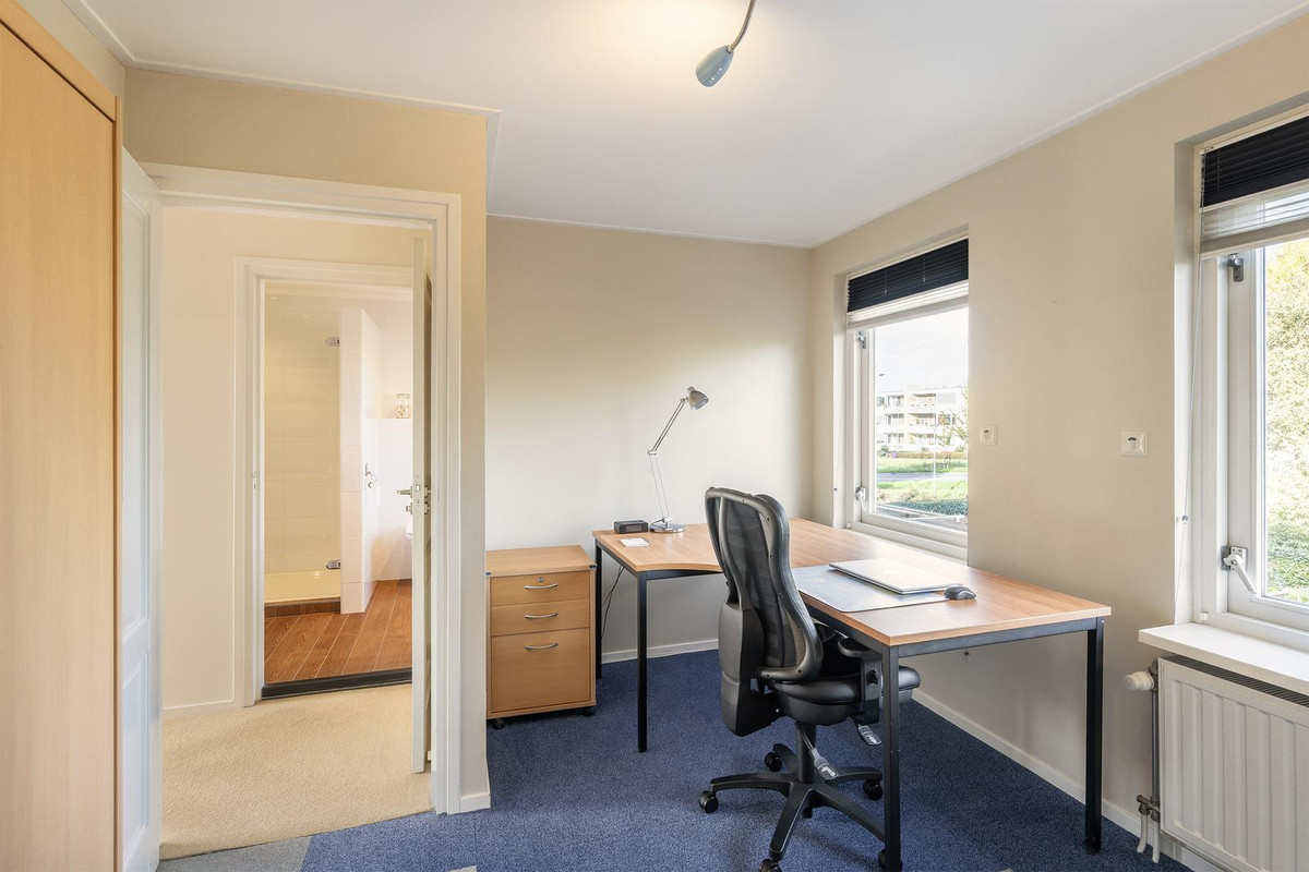 Tussenwoning te koop: Burgemeester van Berchemstraat 3, Tholen