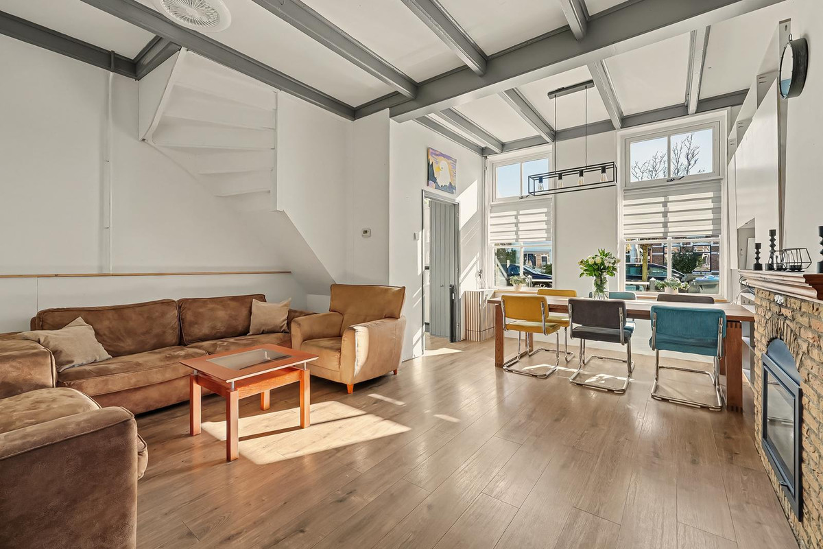 Tussenwoning te koop: M.A.de Ruijterlaan 20, Goes