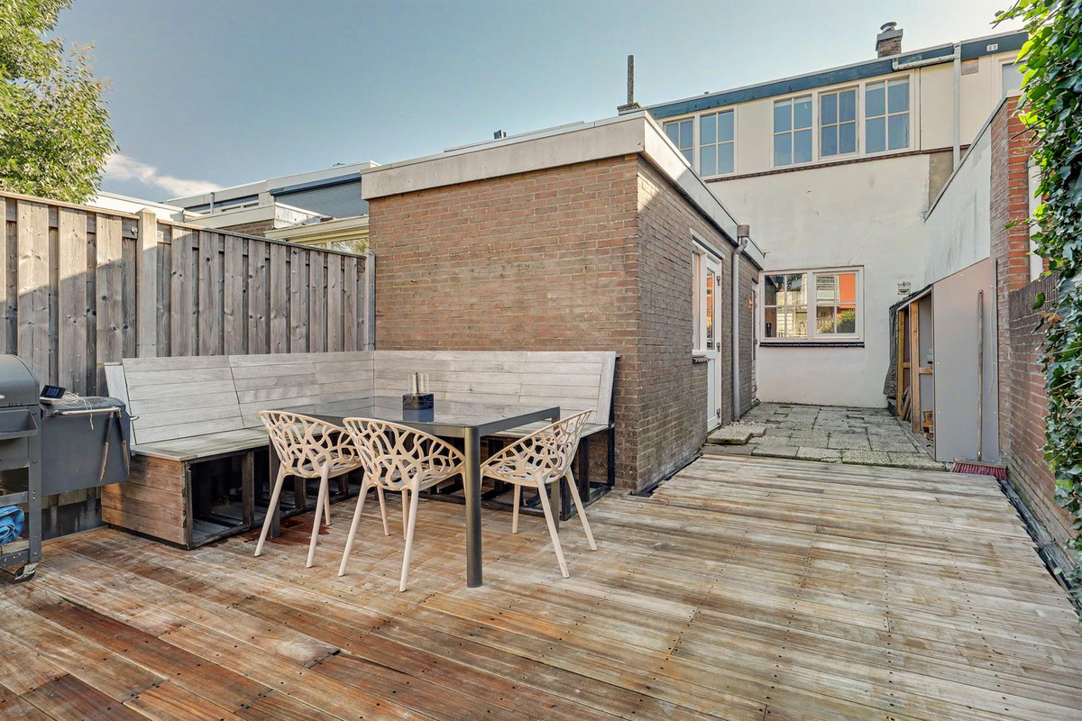 Tussenwoning te koop: M.A.de Ruijterlaan 20, Goes