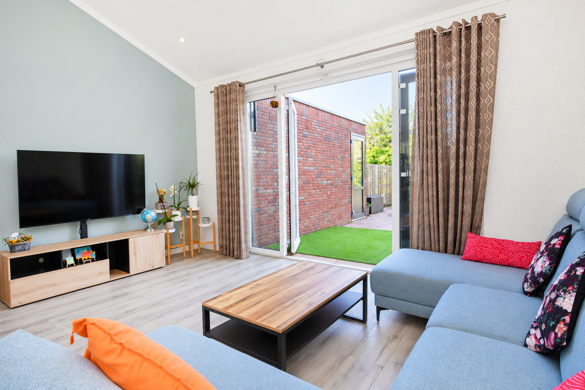 Hoekwoning te koop: Chrysantentuin 13, Zoetermeer