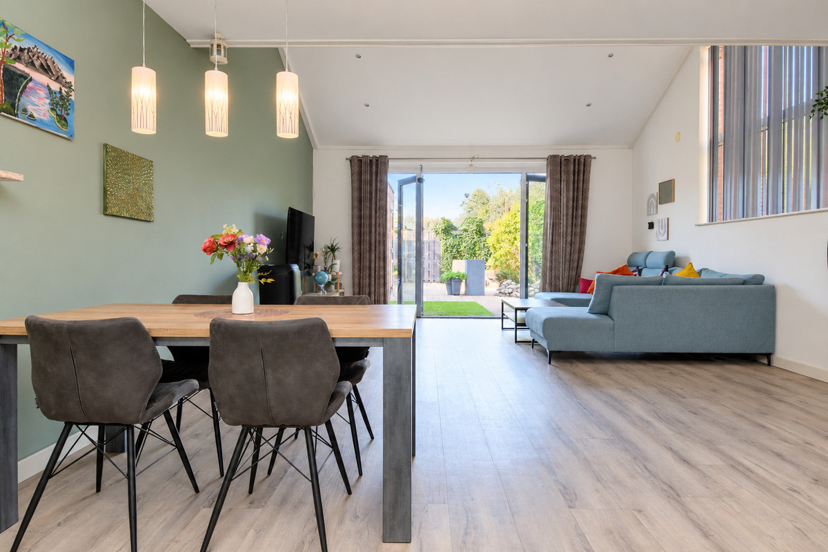 Hoekwoning te koop: Chrysantentuin 13, Zoetermeer