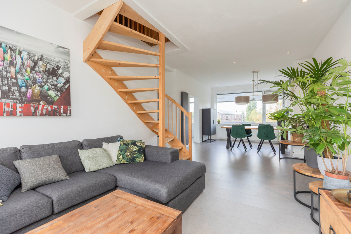 Appartement te koop: Hogenbanweg 74D, Rotterdam