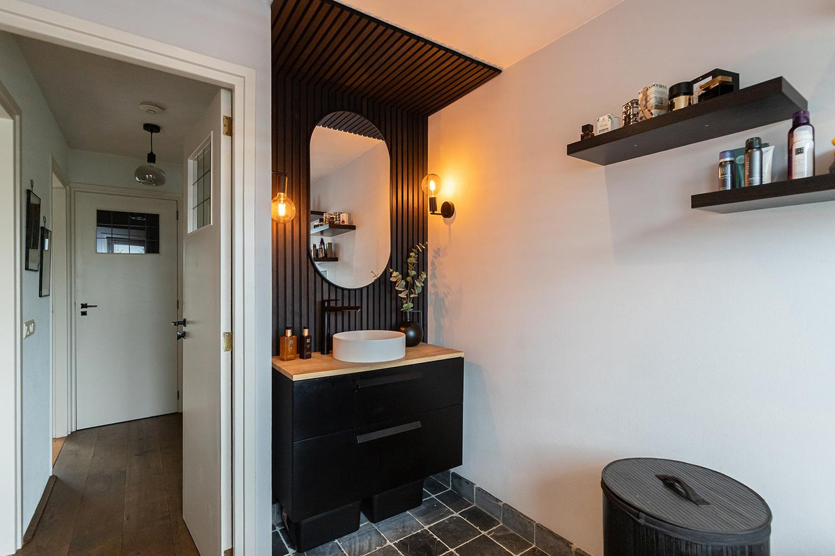 Tussenwoning te koop: Thorbeckelaan 59, Sliedrecht