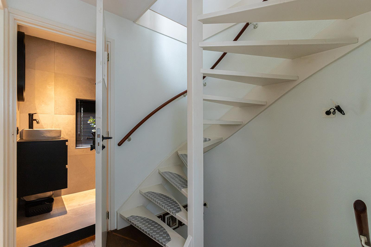 Tussenwoning te koop: Thorbeckelaan 59, Sliedrecht