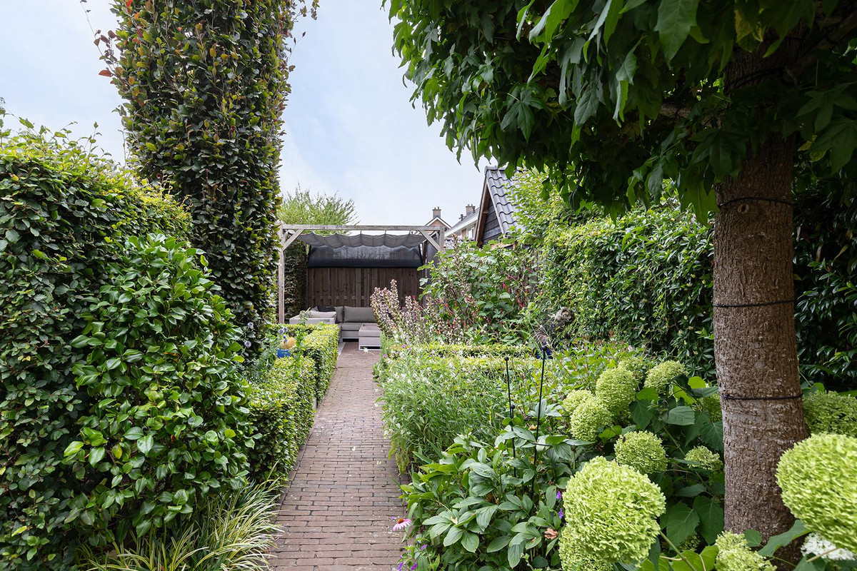 Tussenwoning te koop: Thorbeckelaan 59, Sliedrecht