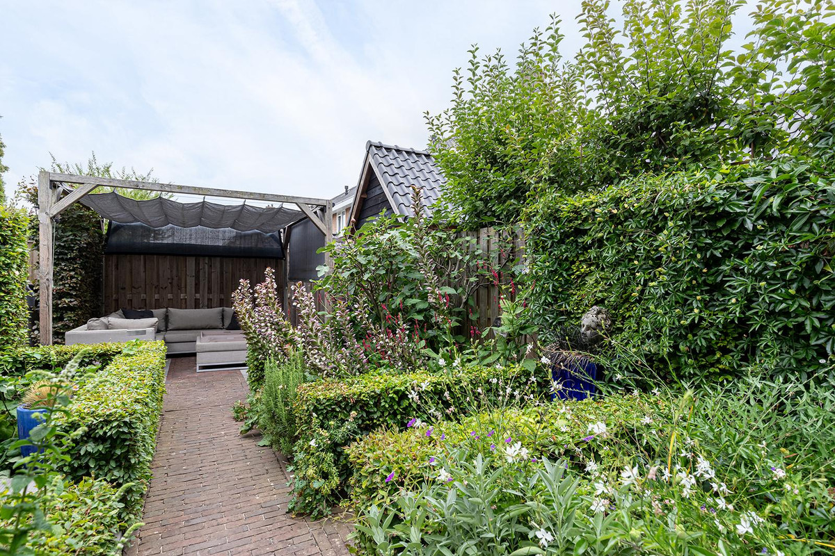 Tussenwoning te koop: Thorbeckelaan 59, Sliedrecht
