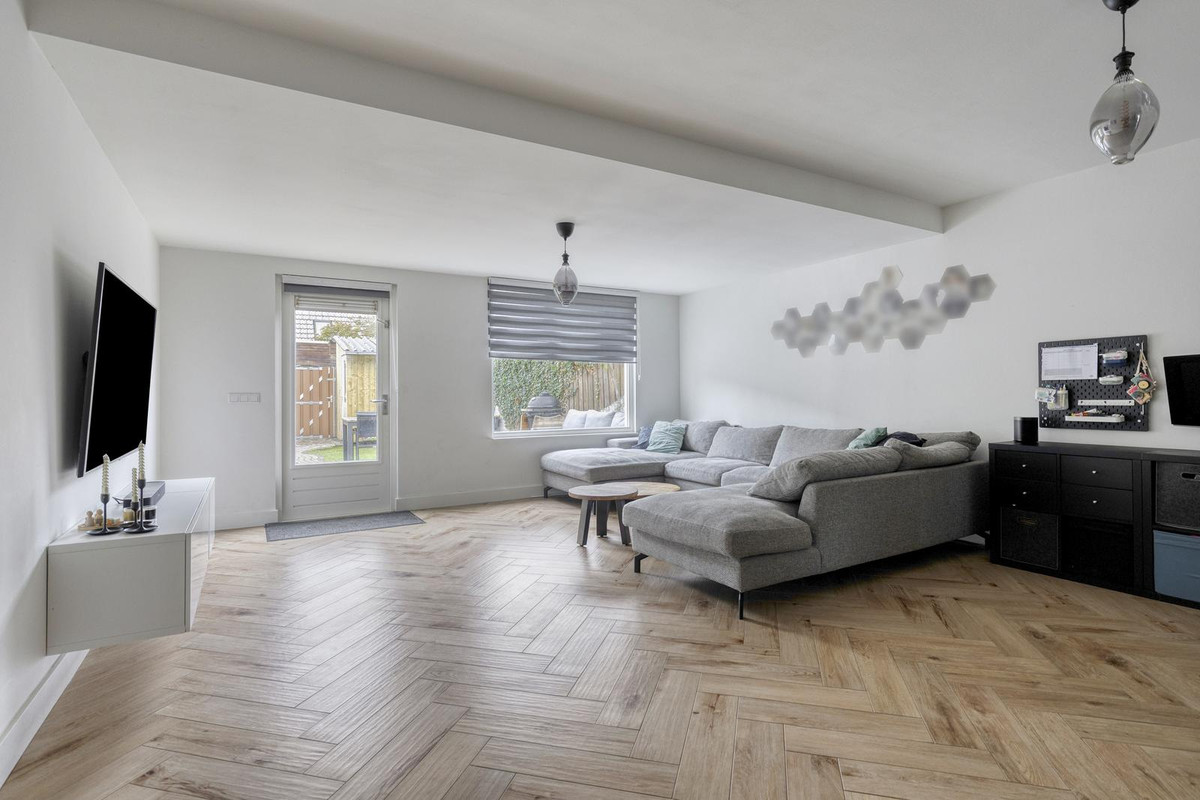 Tussenwoning te koop: Lochemstraat 93, Tilburg