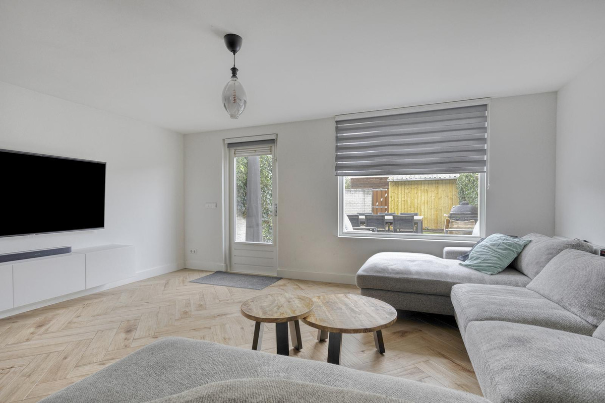 Tussenwoning te koop: Lochemstraat 93, Tilburg