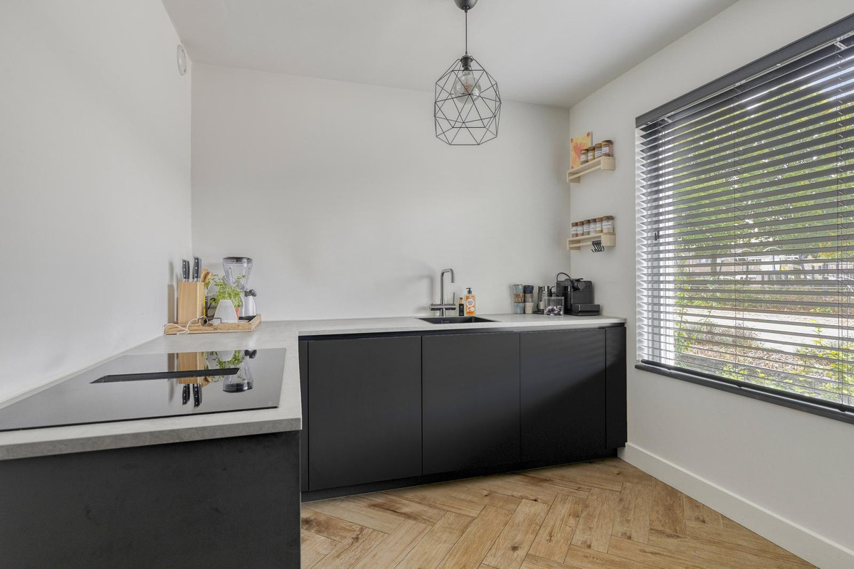 Tussenwoning te koop: Lochemstraat 93, Tilburg