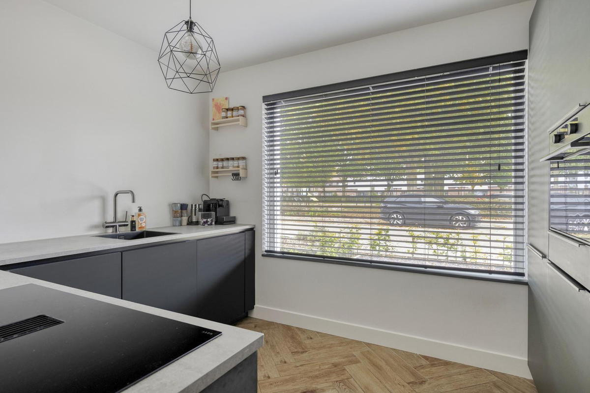 Tussenwoning te koop: Lochemstraat 93, Tilburg