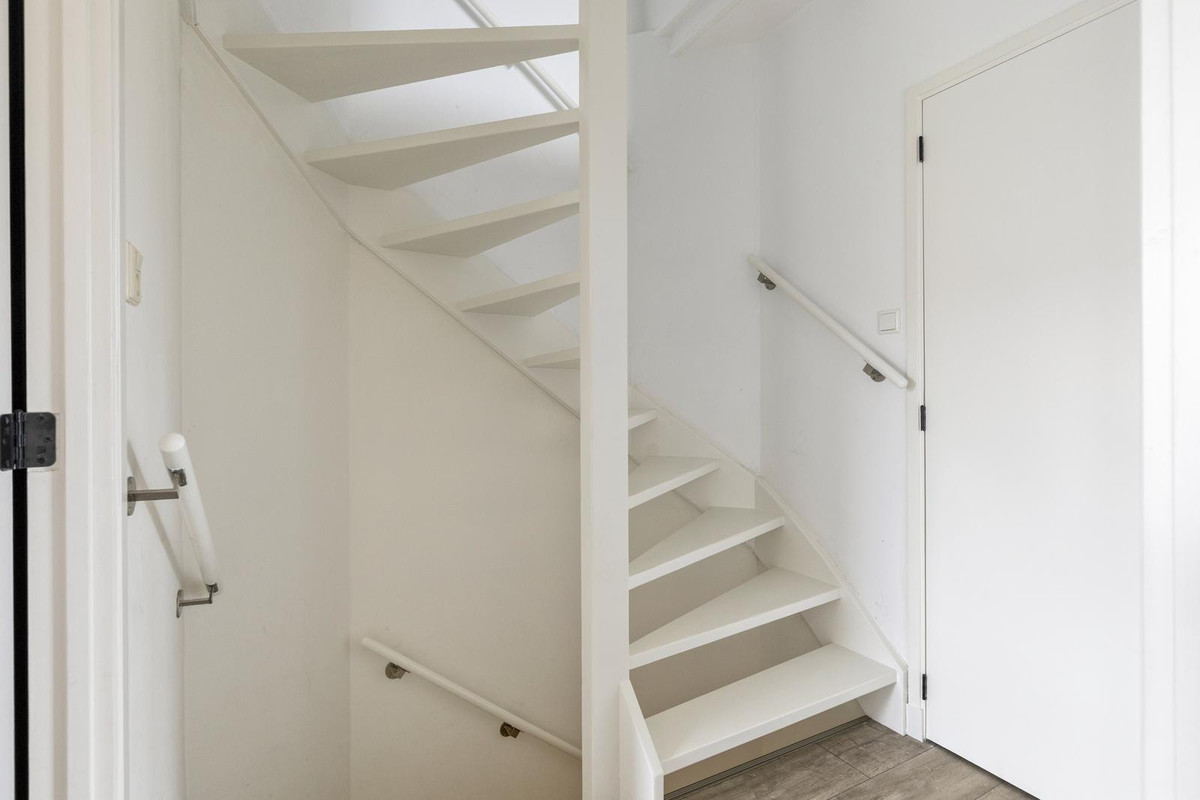 Tussenwoning te koop: Lochemstraat 93, Tilburg