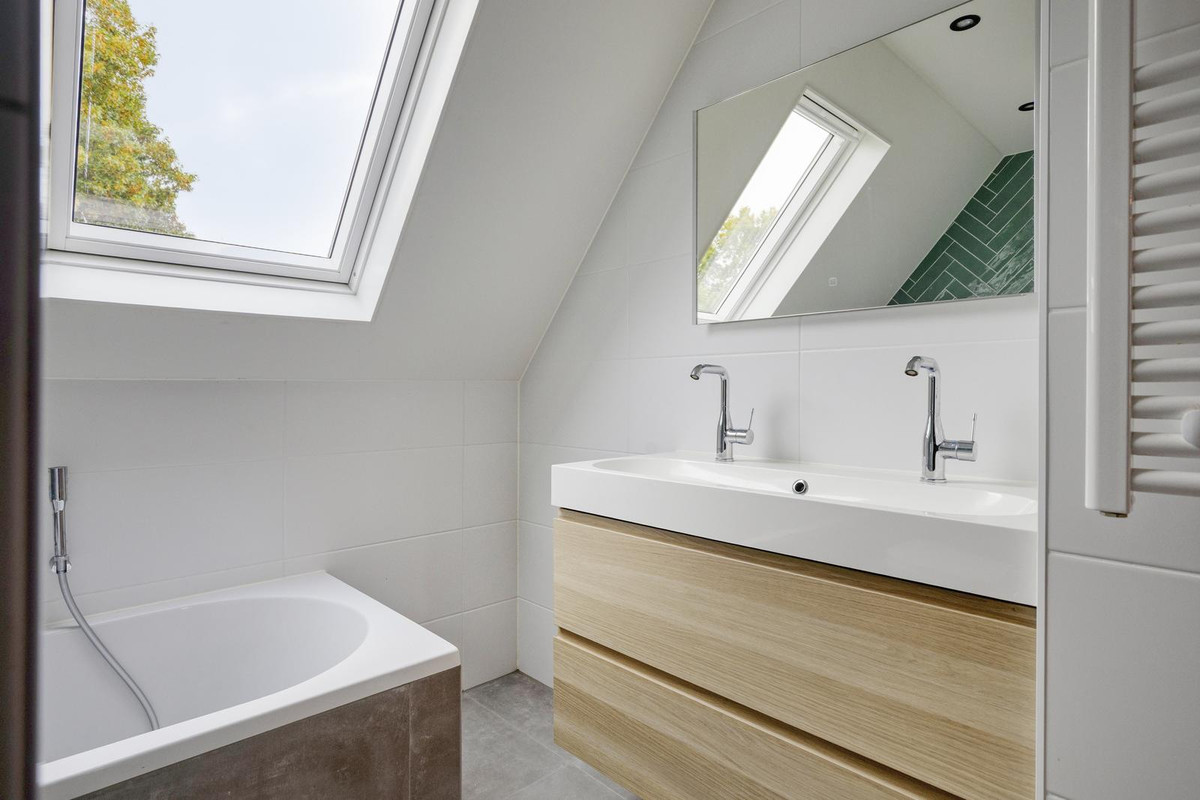 Tussenwoning te koop: Lochemstraat 93, Tilburg