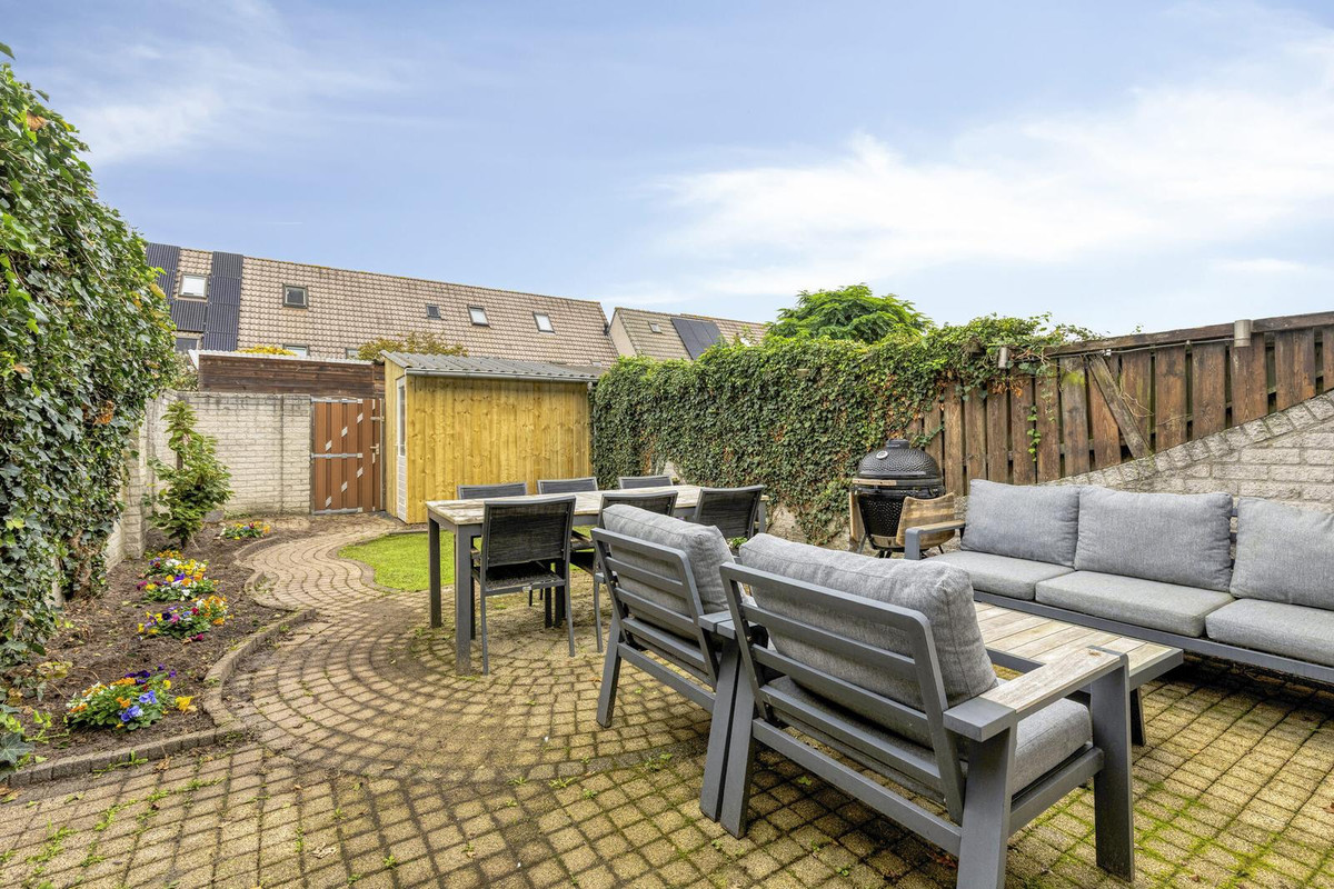 Tussenwoning te koop: Lochemstraat 93, Tilburg