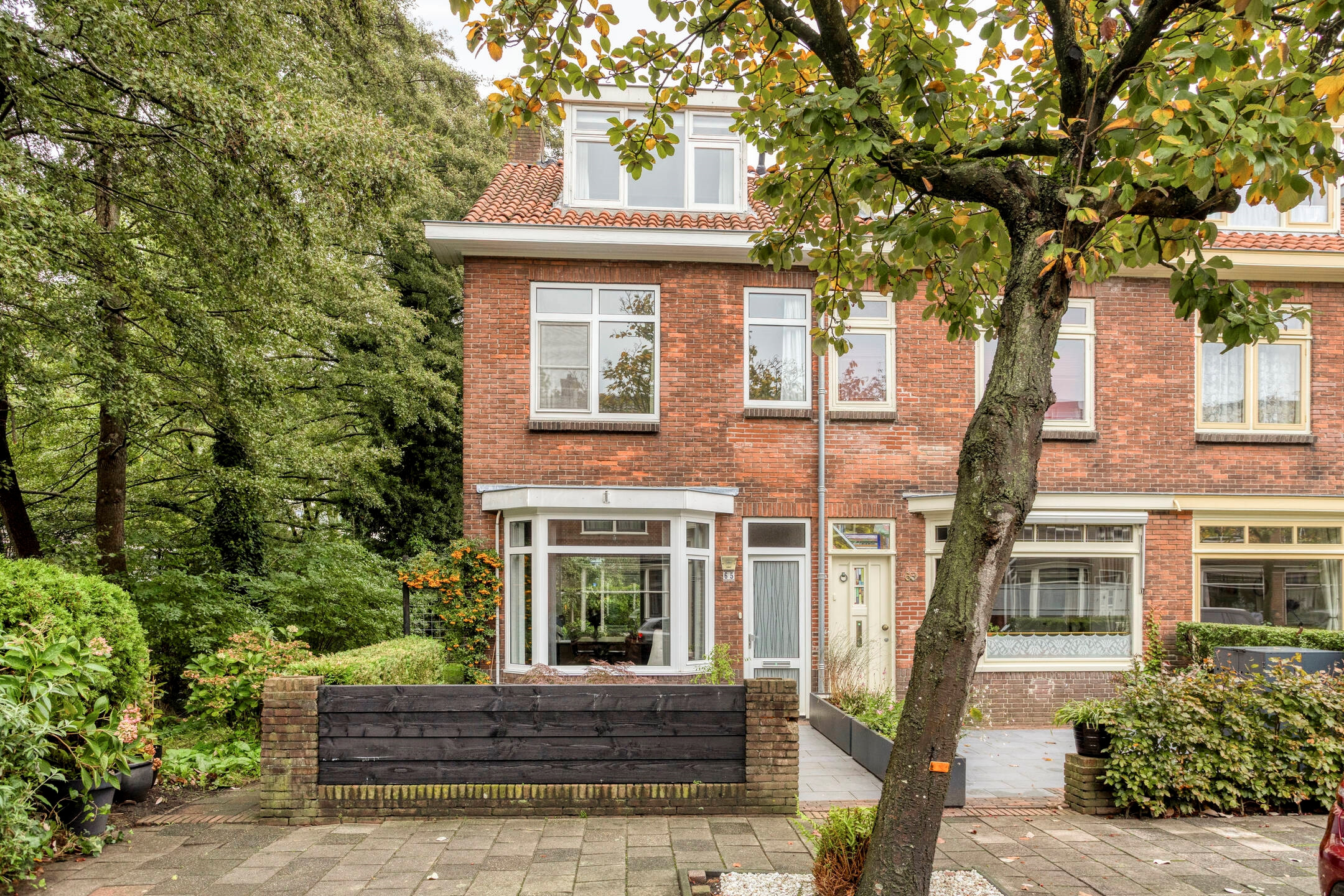 4-huone talo & omakotitalo – 90 m²