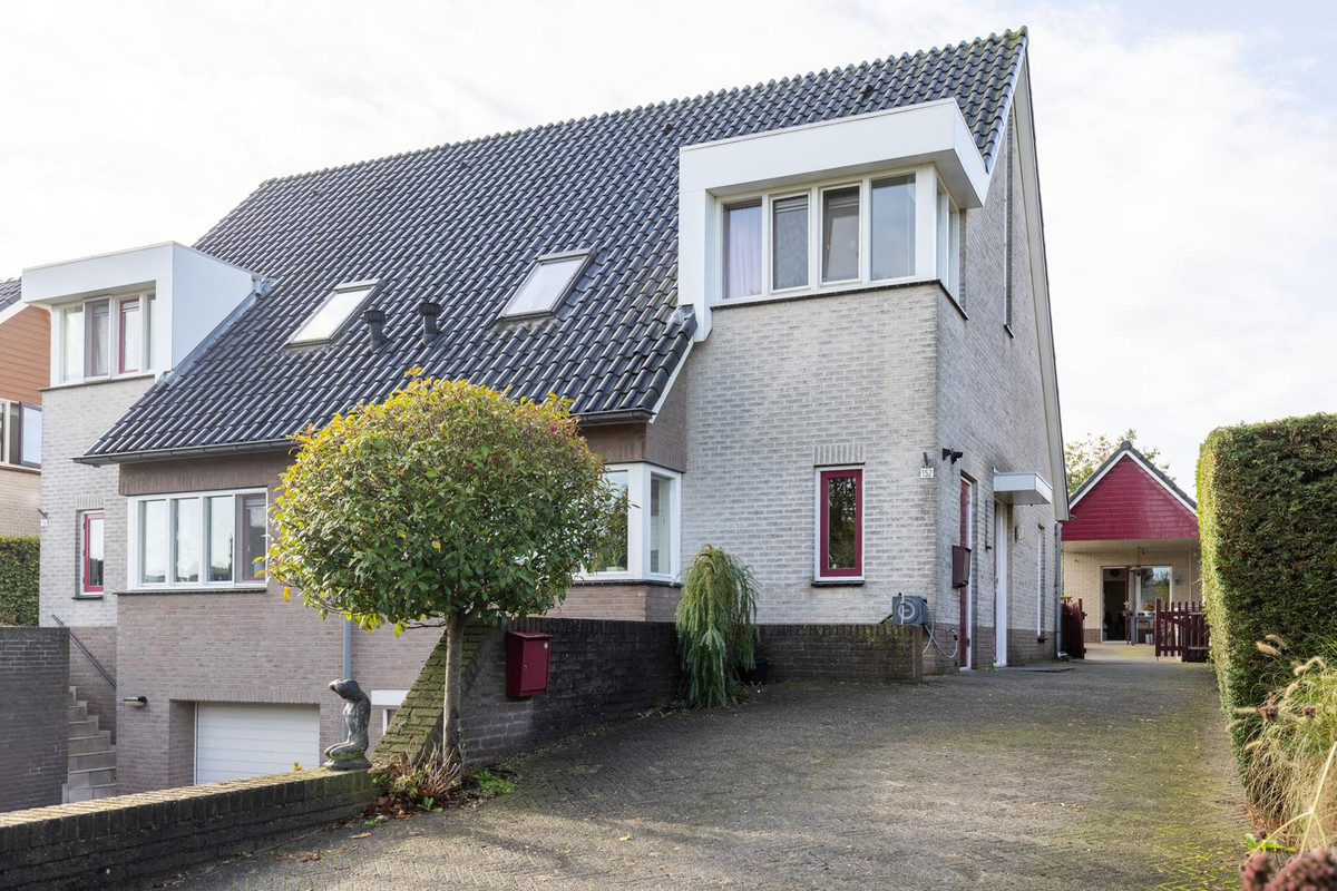 Twee-onder-één-kap te koop: Berkenlaan 152, Silvolde