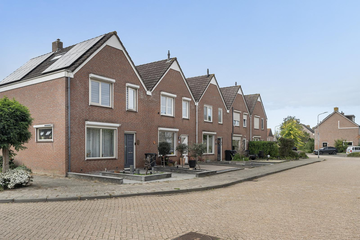Tussenwoning te koop: Zoutziedersdreef 8, Tholen