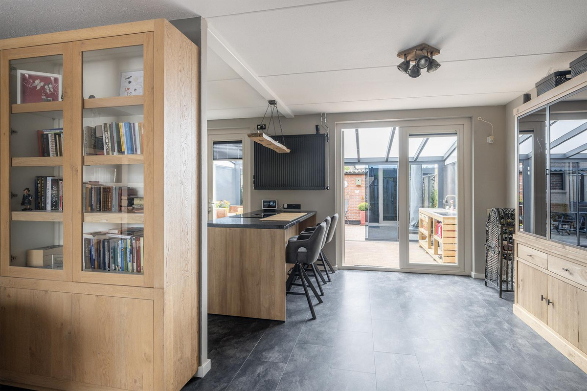 Tussenwoning te koop: Zoutziedersdreef 8, Tholen