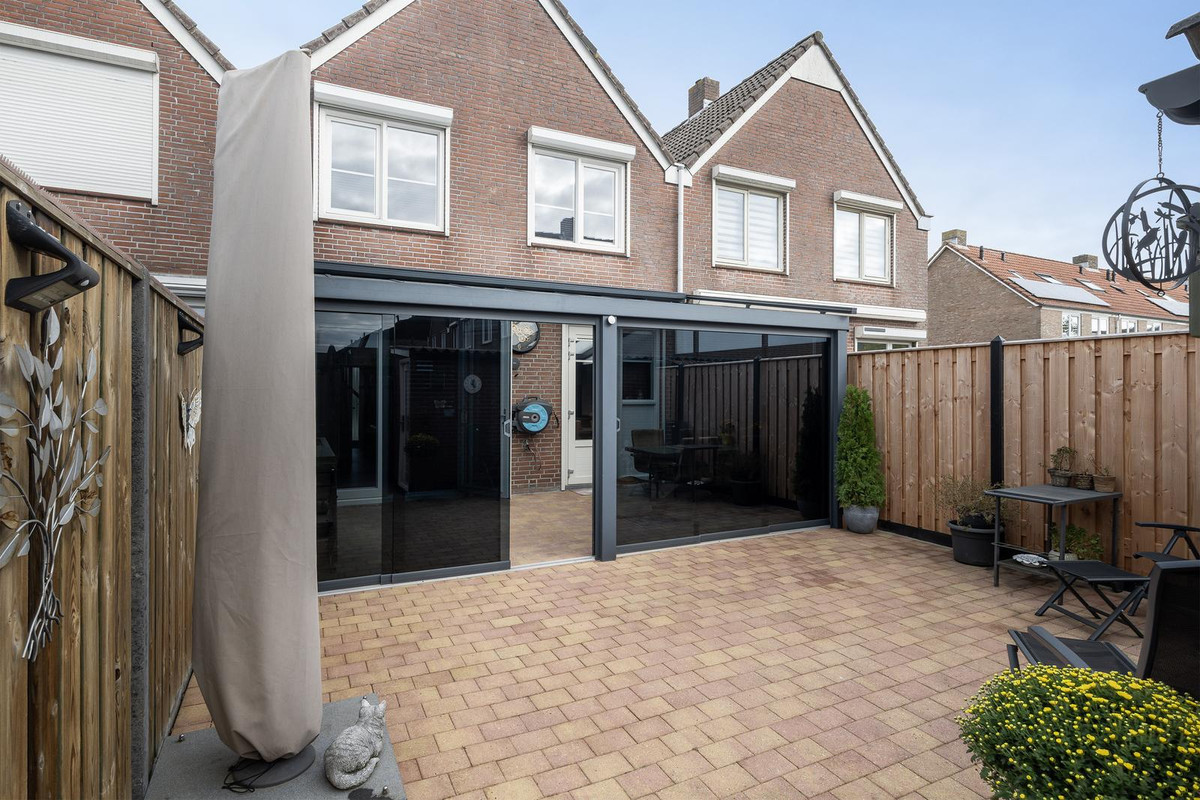 Tussenwoning te koop: Zoutziedersdreef 8, Tholen