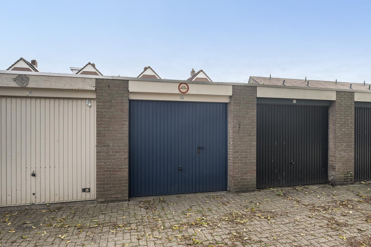 Tussenwoning te koop: Zoutziedersdreef 8, Tholen