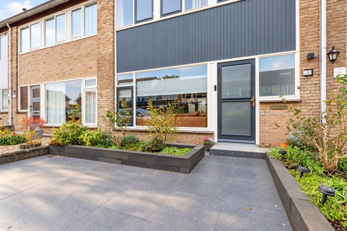 Tussenwoning te koop: Dijkgravenstraat 22, Ter Aar
