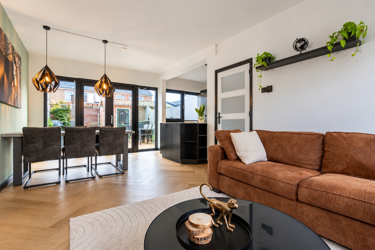 Tussenwoning te koop: Dijkgravenstraat 22, Ter Aar