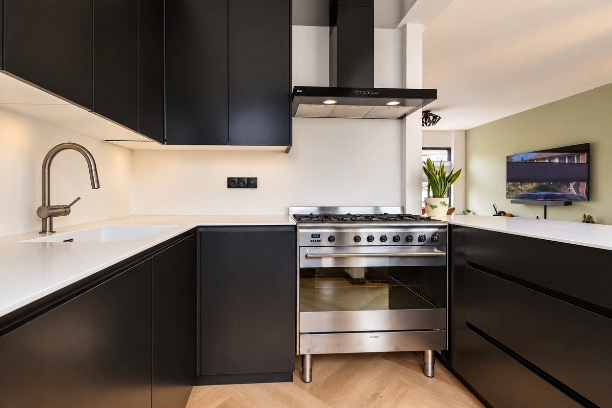 Tussenwoning te koop: Dijkgravenstraat 22, Ter Aar