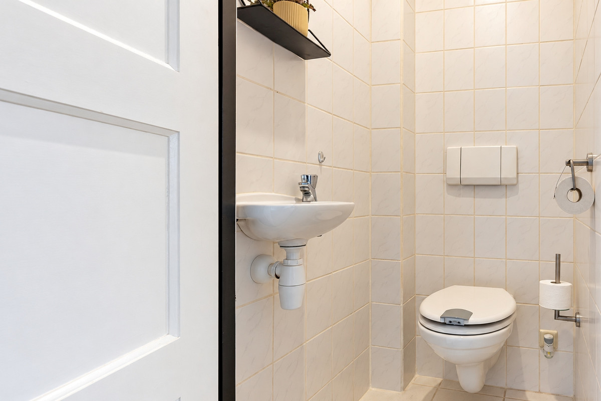 Tussenwoning te koop: Dijkgravenstraat 22, Ter Aar