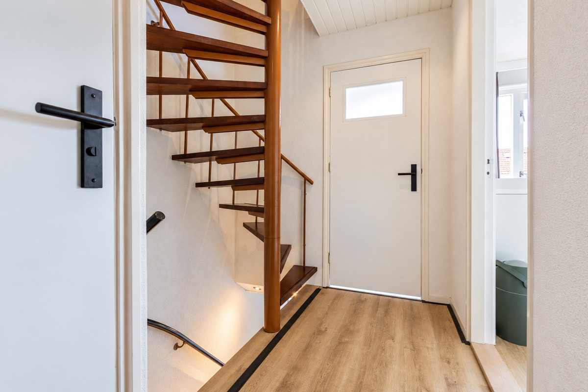 Tussenwoning te koop: Dijkgravenstraat 22, Ter Aar
