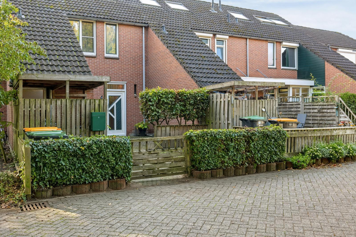 Tussenwoning te koop: Saturnus 14, Lichtenvoorde